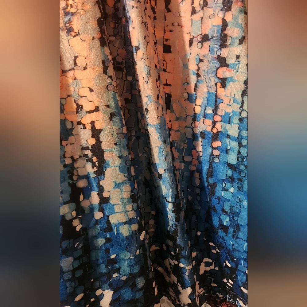 Abstract Patterned Dress - Picture 3 of 4